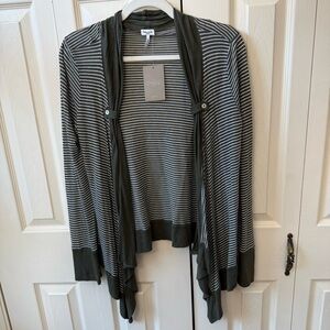 Splendid Olive Green Striped Flyaway Open Shawl Cardigan Women’s Size Medium